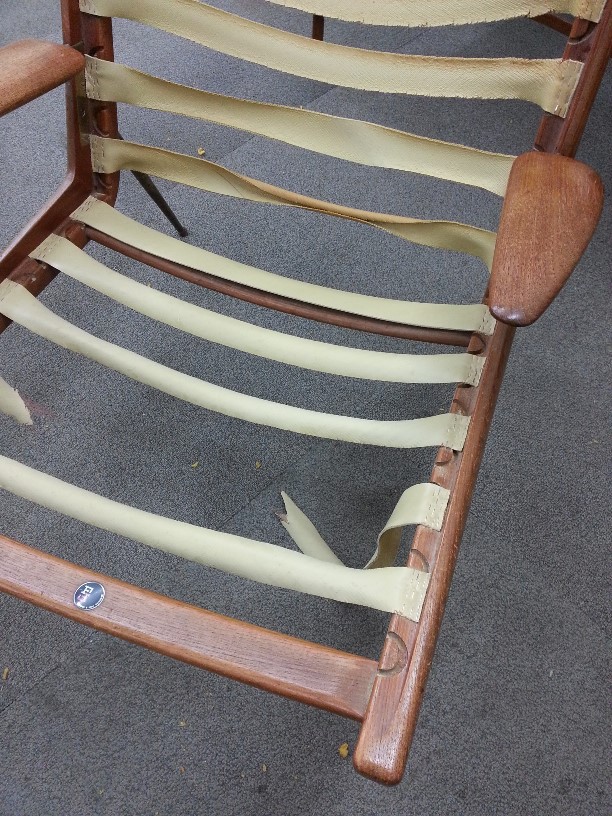 boomerang chair_copy
