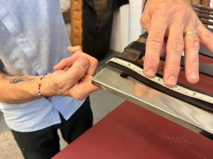 How to measure Barcelona chair Straps